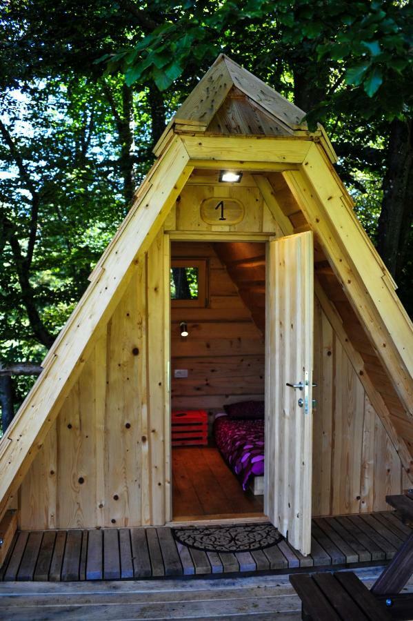 Glamping Village - Speleo Camp Logatec Luaran gambar